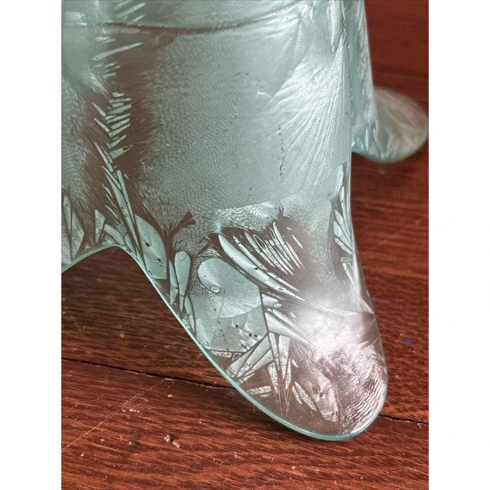 Vintage Art Glass Turquoise Etched/Frosted Tulip‎ Candle Holder